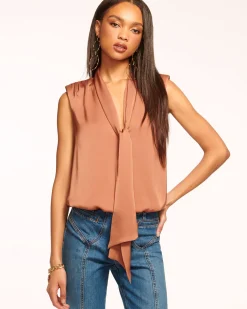 Winnet V-Neck Sleeveless Top
