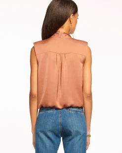 Winnet V-Neck Sleeveless Top